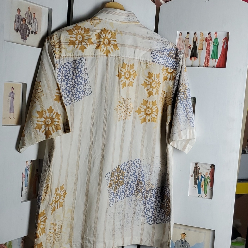 Hawaiian shirt - Picture 7 of 10